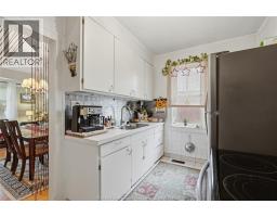 987 Curry, Windsor, ON N9B2C4 Photo 14
