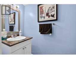 165 - 74 Springfair Avenue, Aurora, ON L4G3M2 Photo 13