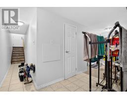 165 - 74 Springfair Avenue, Aurora, ON L4G3M2 Photo 9