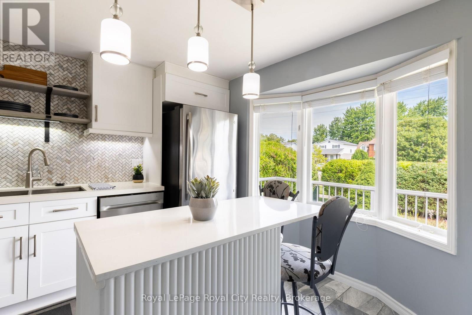 245 ELMIRA ROAD S - Image 11