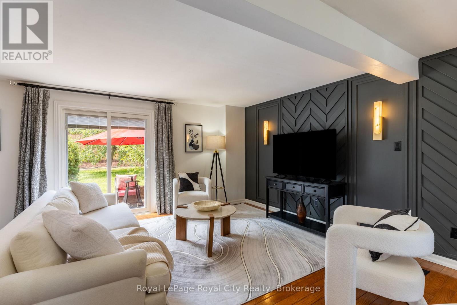 245 ELMIRA ROAD S - 2