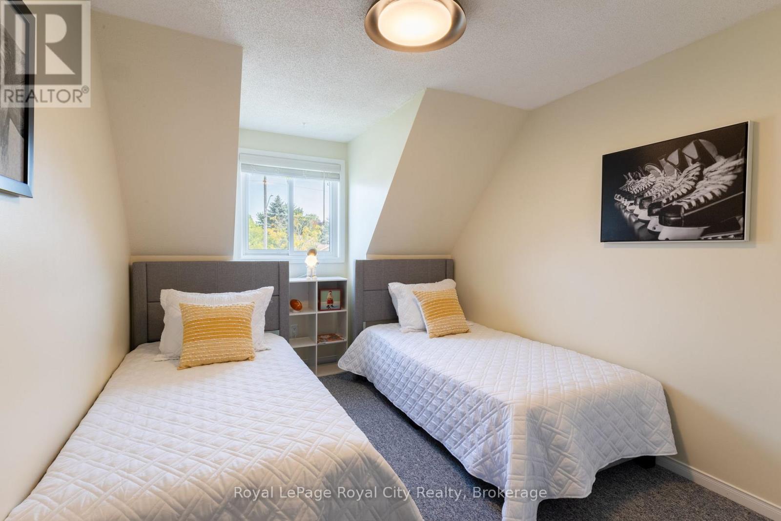 245 ELMIRA ROAD S - Image 21