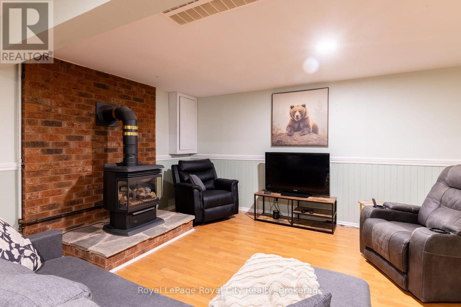 245 ELMIRA ROAD S - Image 26