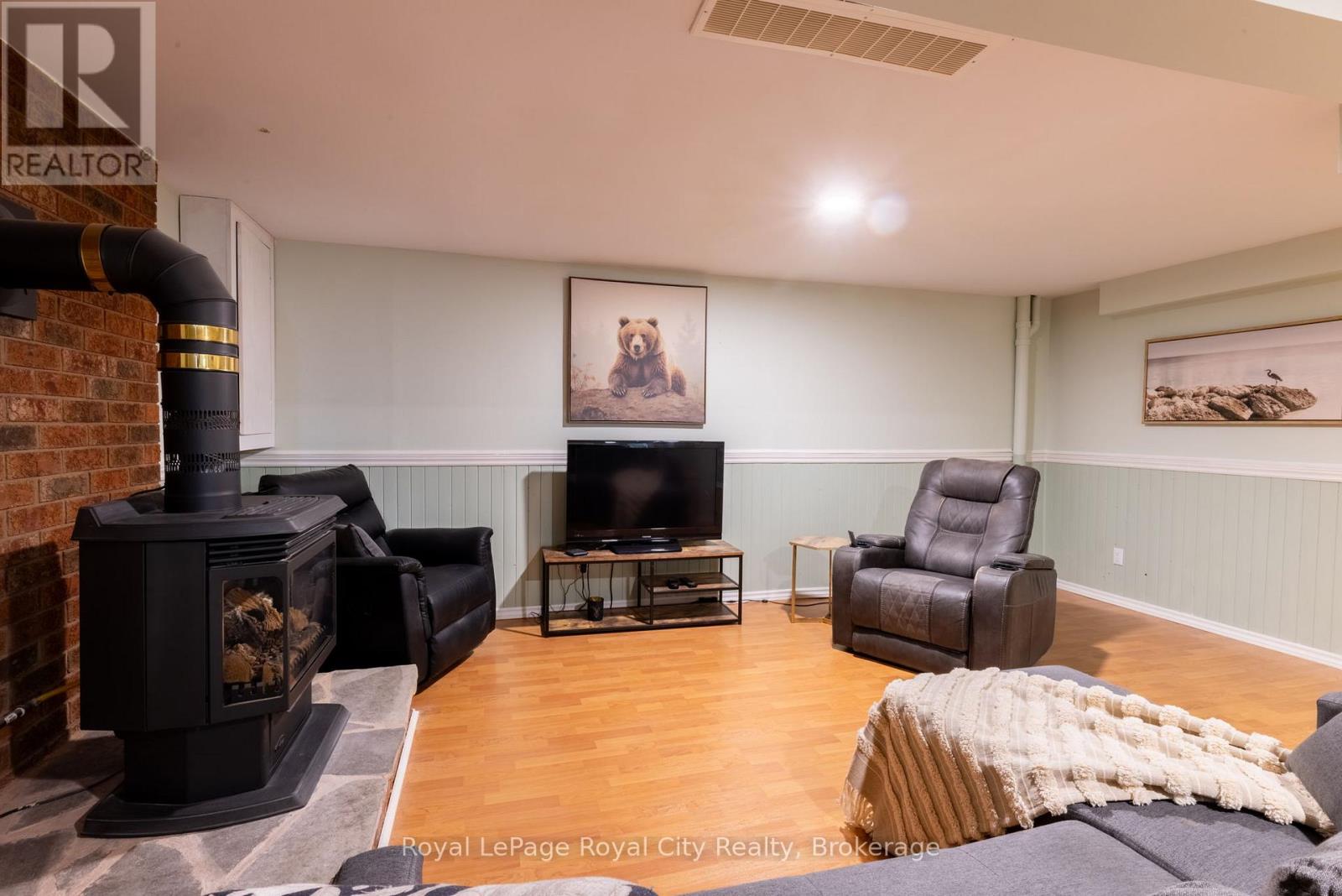 245 ELMIRA ROAD S - Image 28