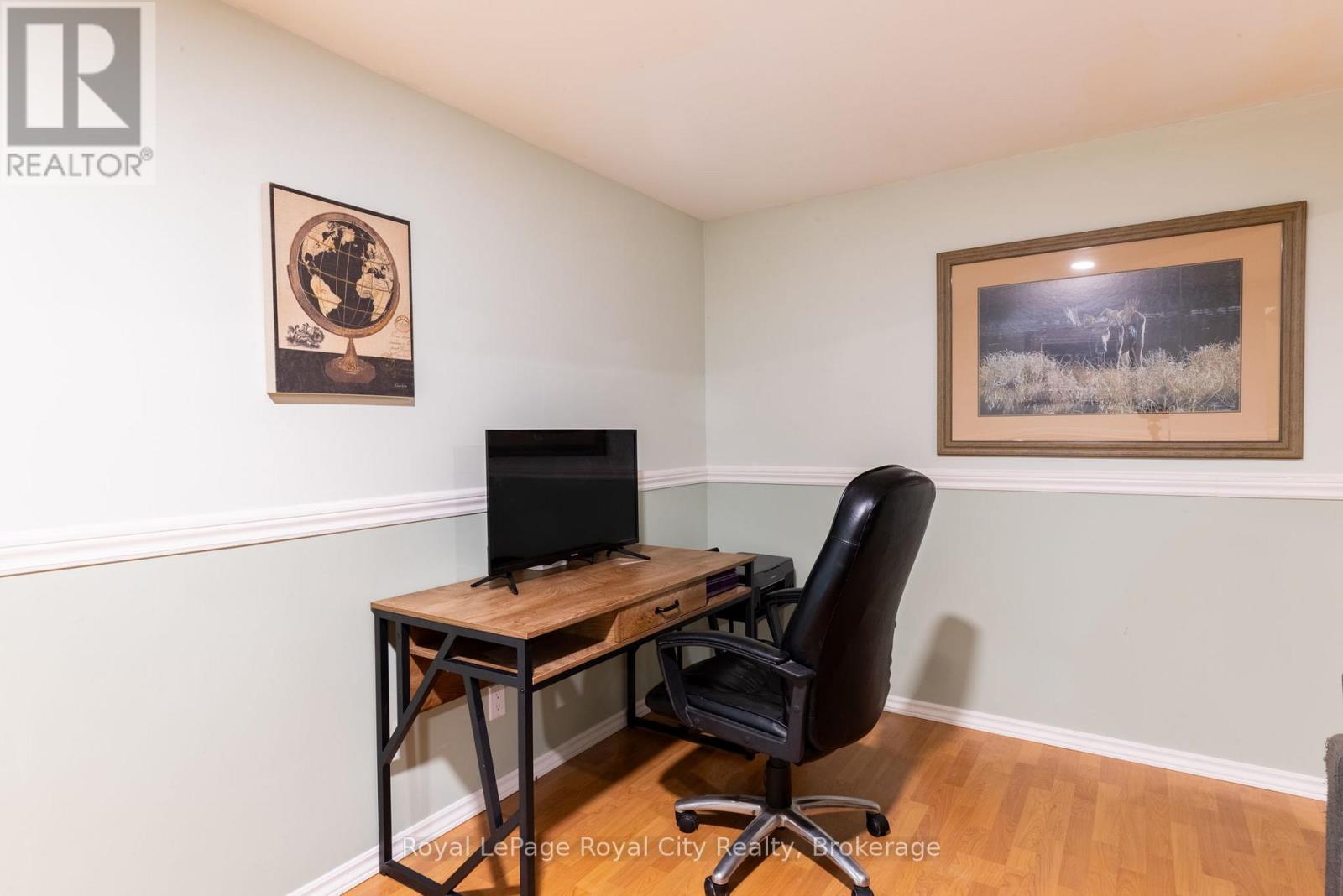 245 ELMIRA ROAD S - Image 29