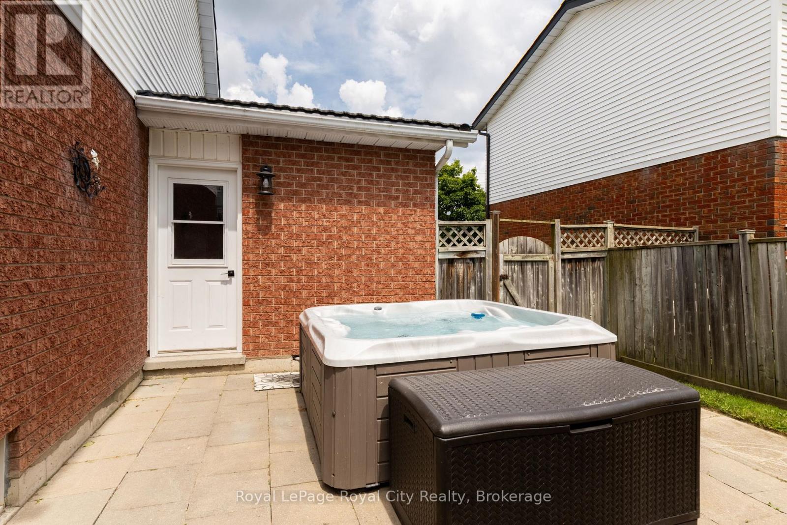 245 ELMIRA ROAD S - Image 37