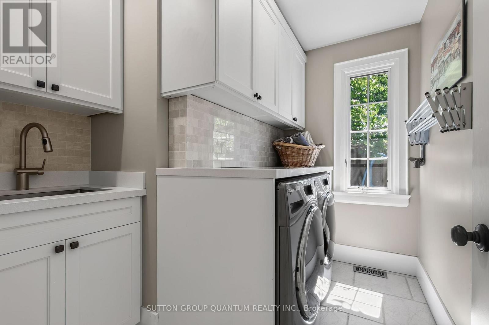 1391 QUEEN VICTORIA AVENUE - Image 25