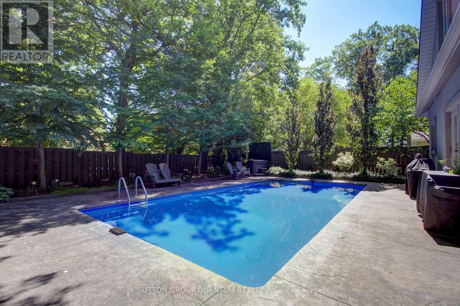 1391 QUEEN VICTORIA AVENUE - Image 48
