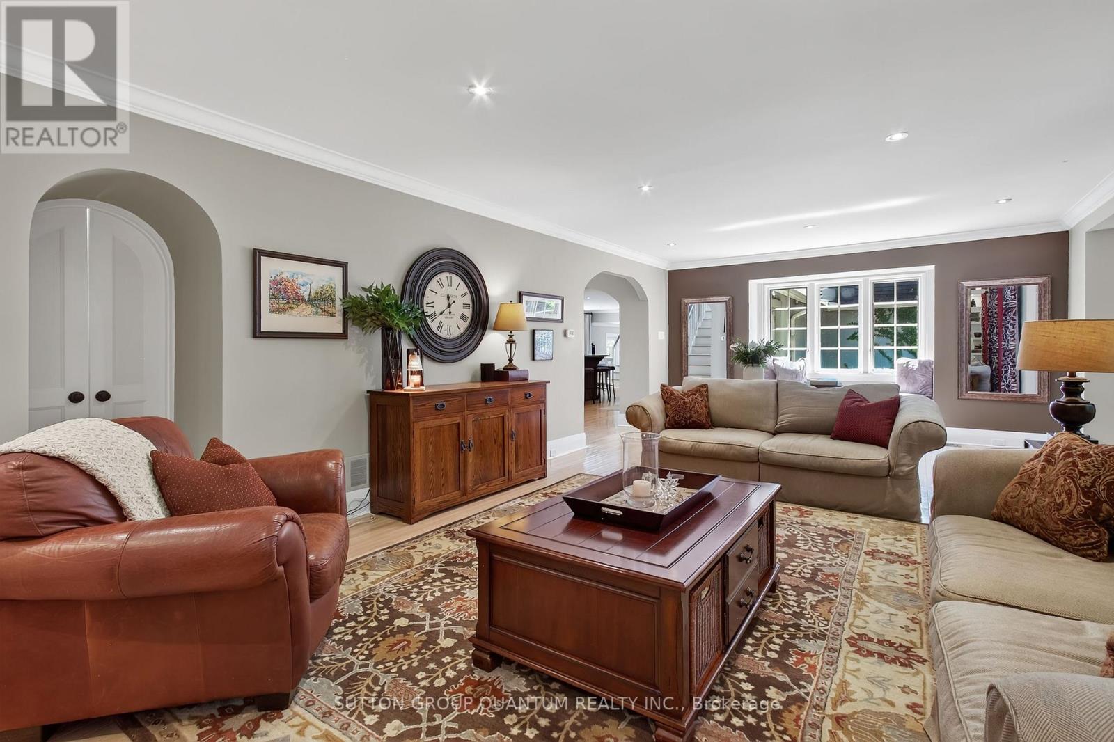 1391 QUEEN VICTORIA AVENUE - Image 8