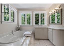 1391 Queen Victoria Avenue, Mississauga, ON L5H3H2 Photo 30