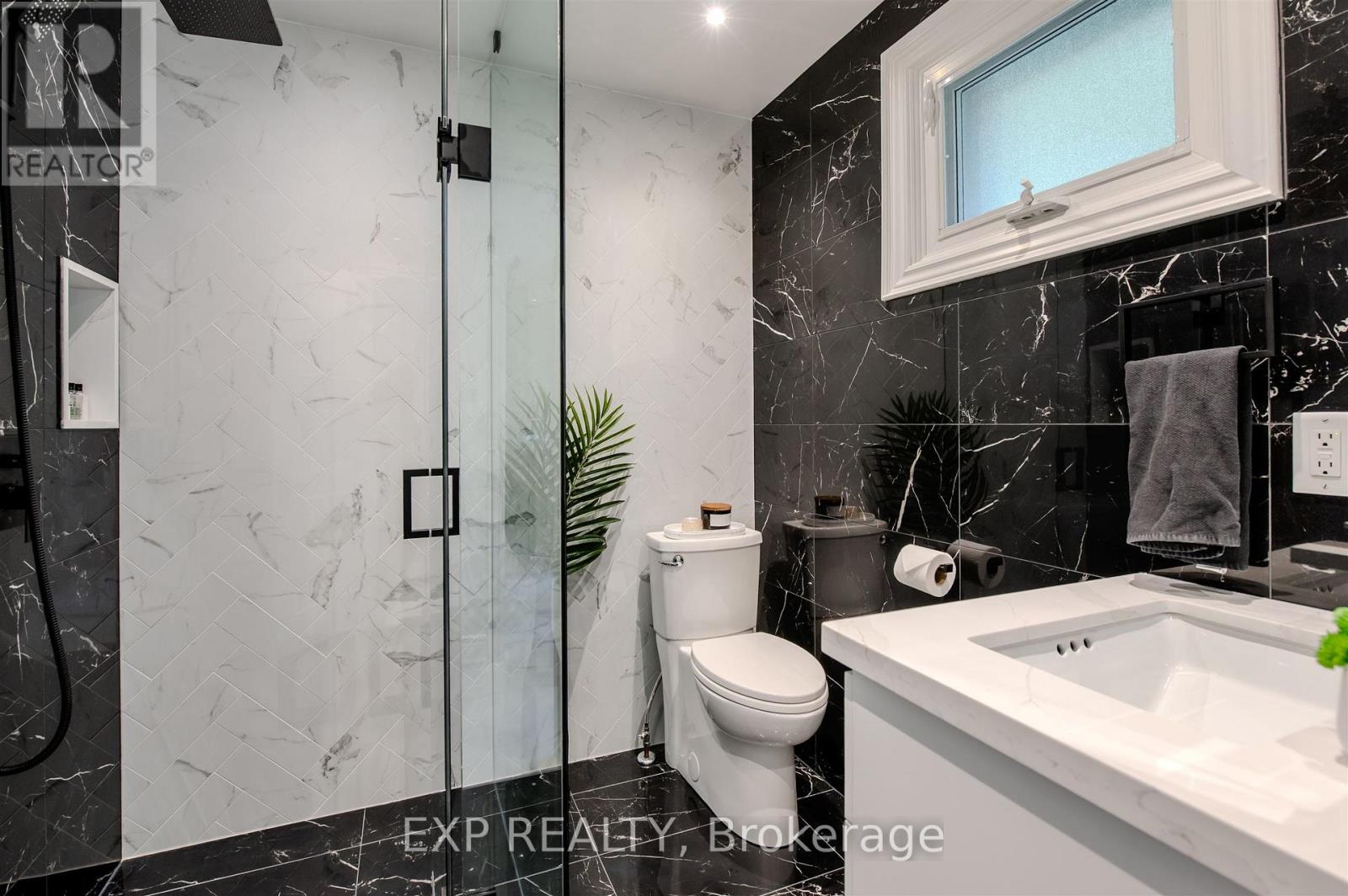 467 CAESAR AVENUE - 22