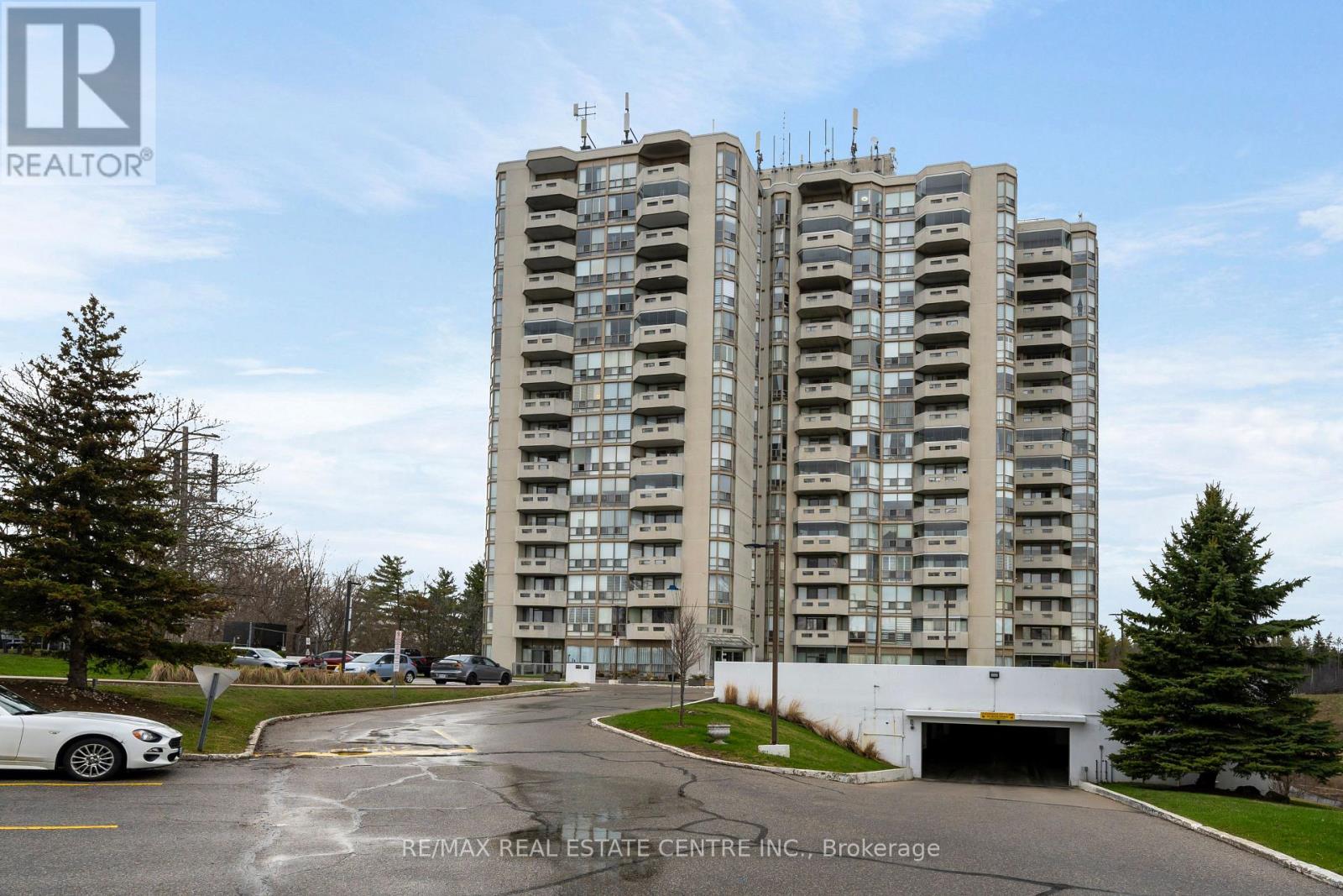 #1504 20 MCFARLANE DRIVE - 20