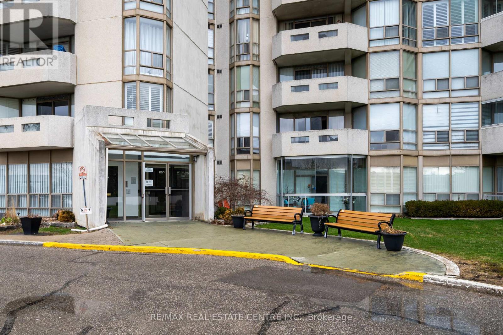 #1504 20 MCFARLANE DRIVE - 21