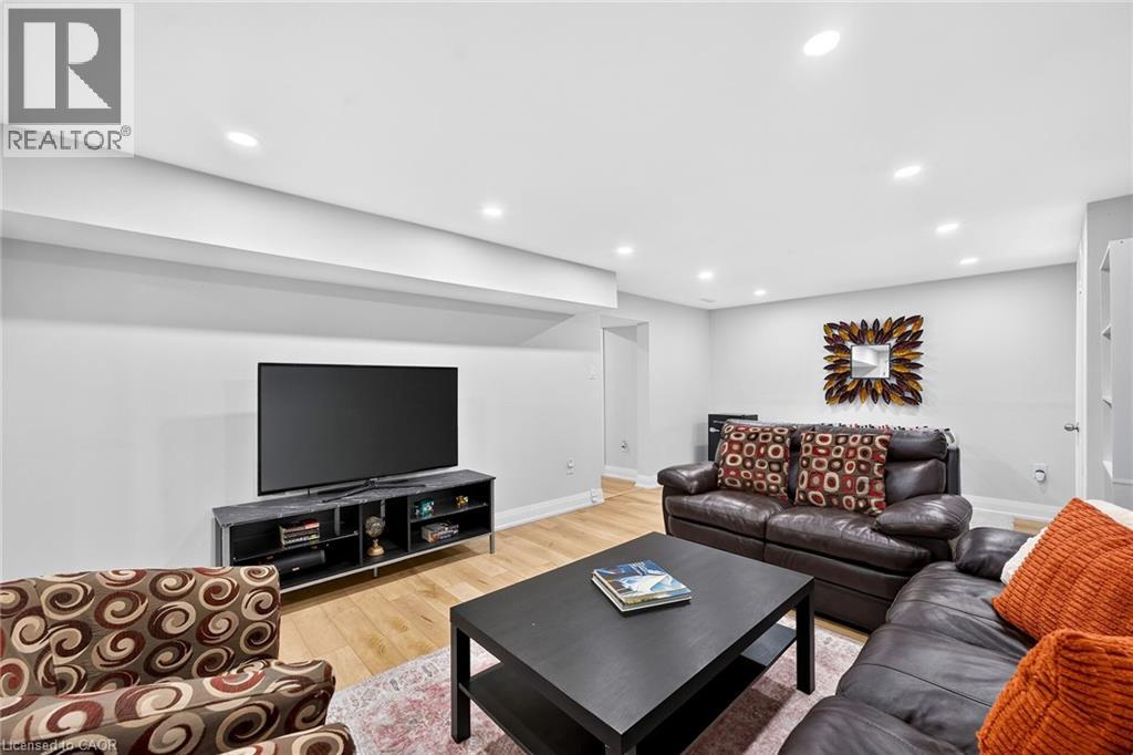 15 CHEVAL Drive - 40