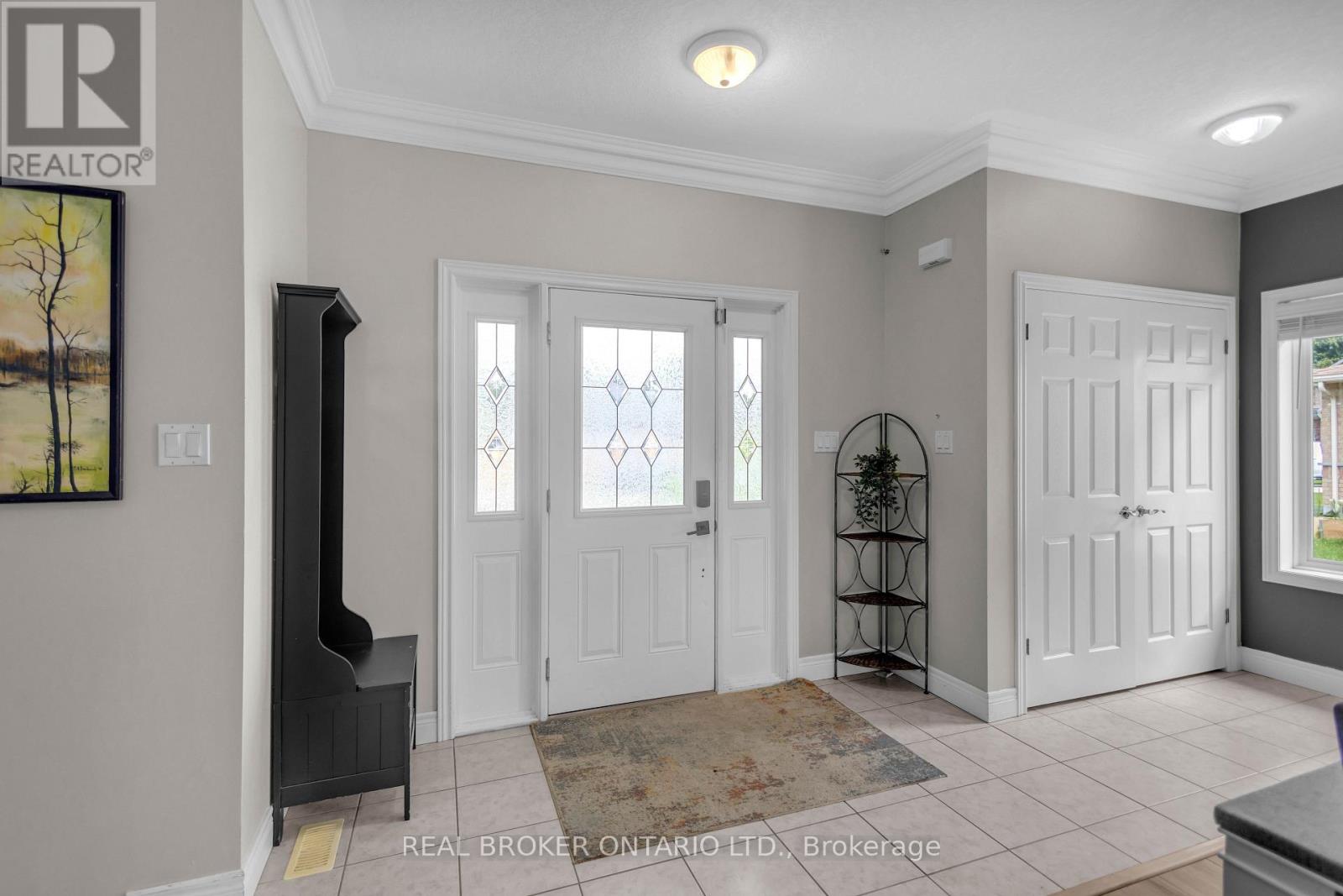 41 HARMER CRESCENT - Image 3