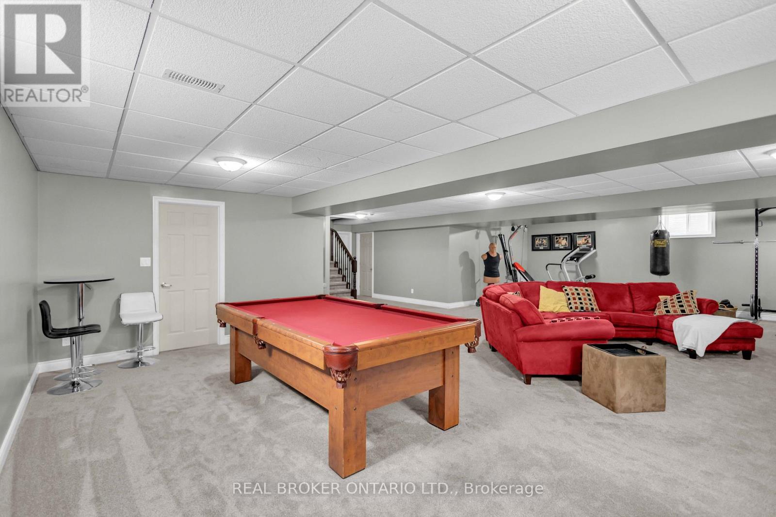 41 HARMER CRESCENT - Image 30