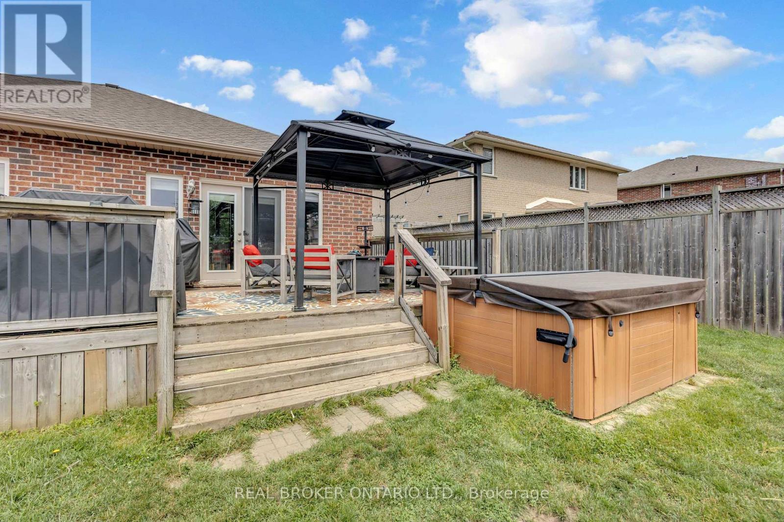 41 HARMER CRESCENT - Image 37