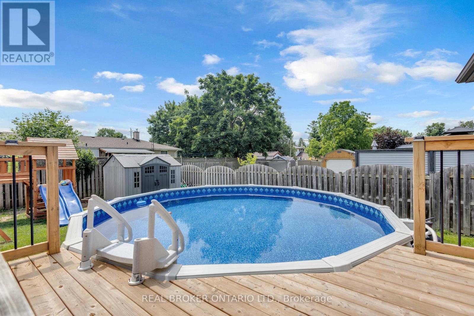 41 HARMER CRESCENT - Image 39