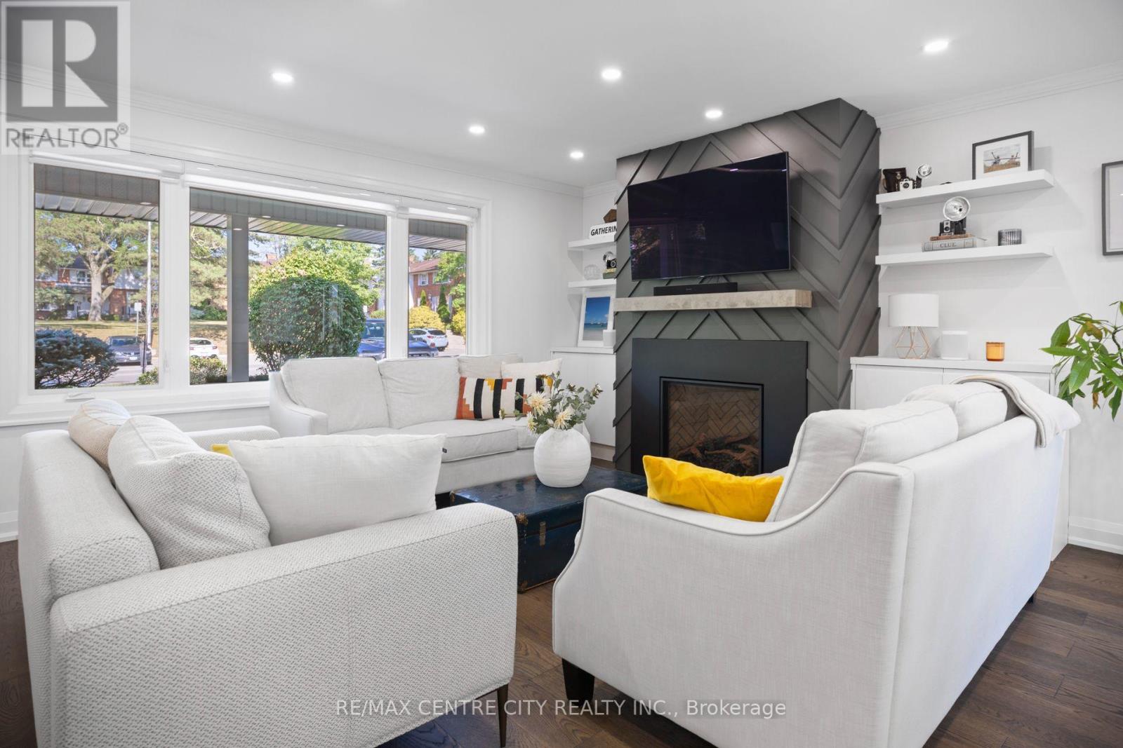 1223 ROYAL YORK ROAD - Image 7