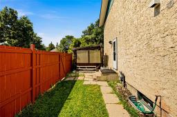 178 Pentland Street, Winnipeg, MB R2G1S9 Photo 39