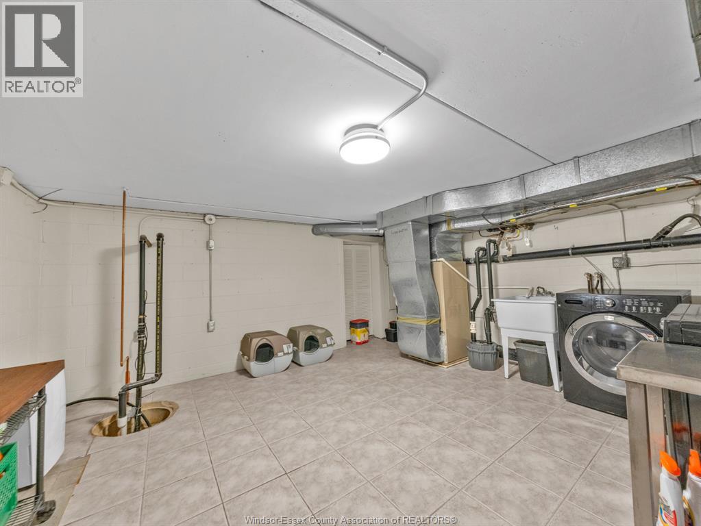 #18 345 Robson ROAD - 26