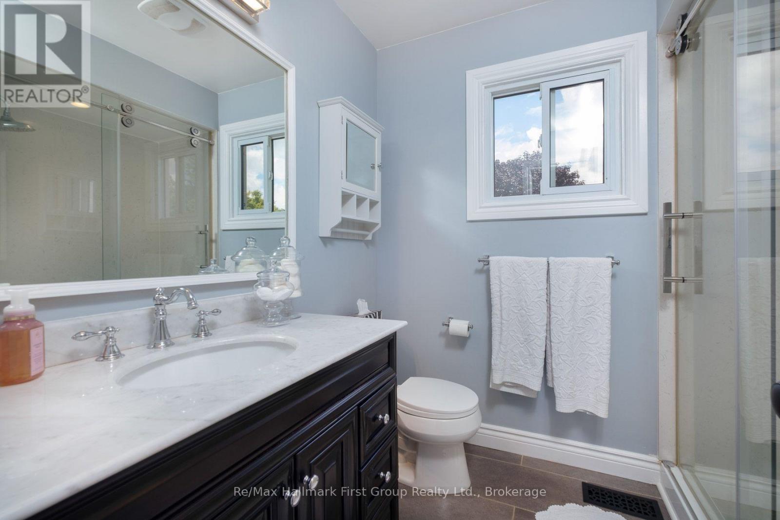 24 STRATHMANOR DRIVE - Image 17