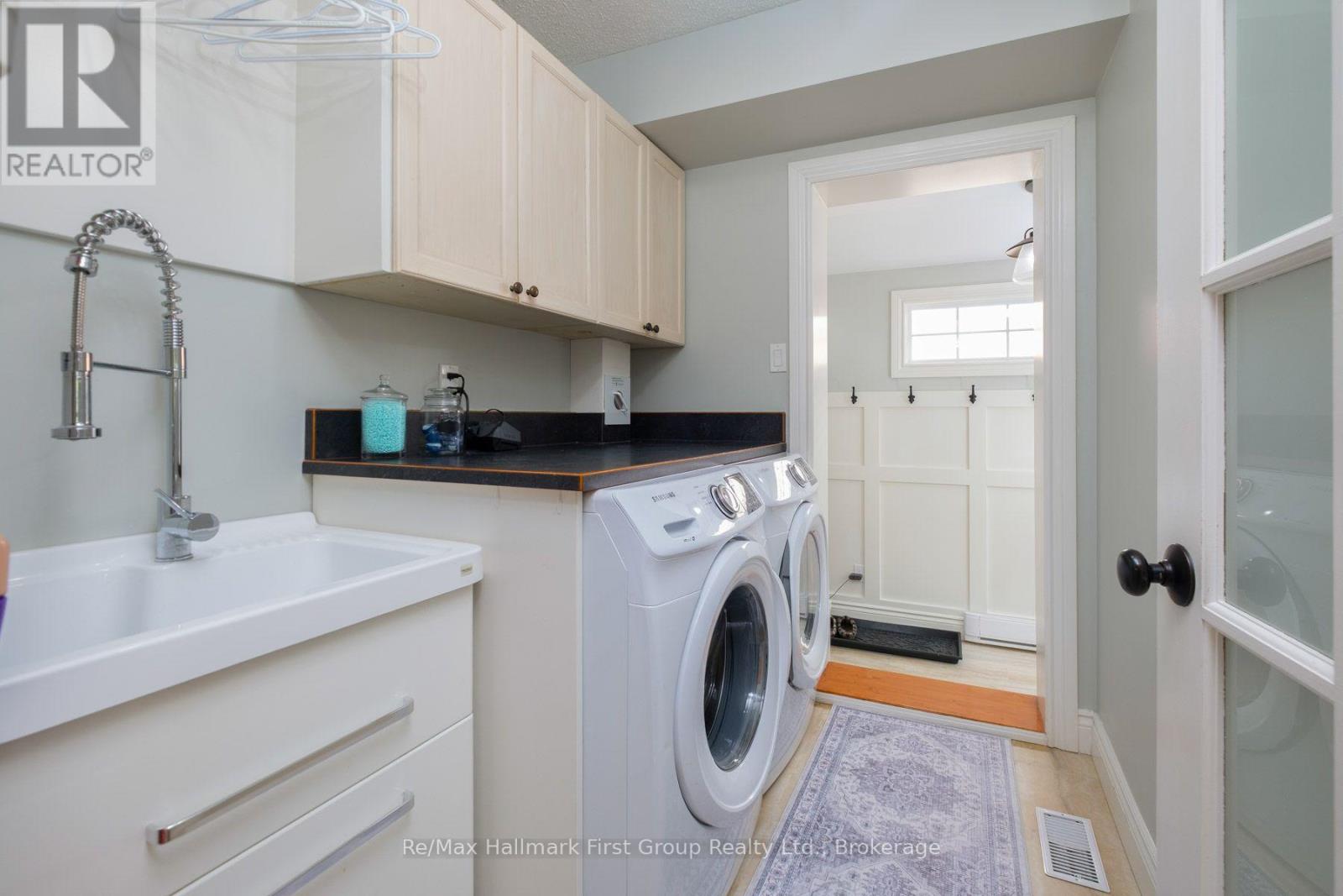 24 STRATHMANOR DRIVE - Image 29