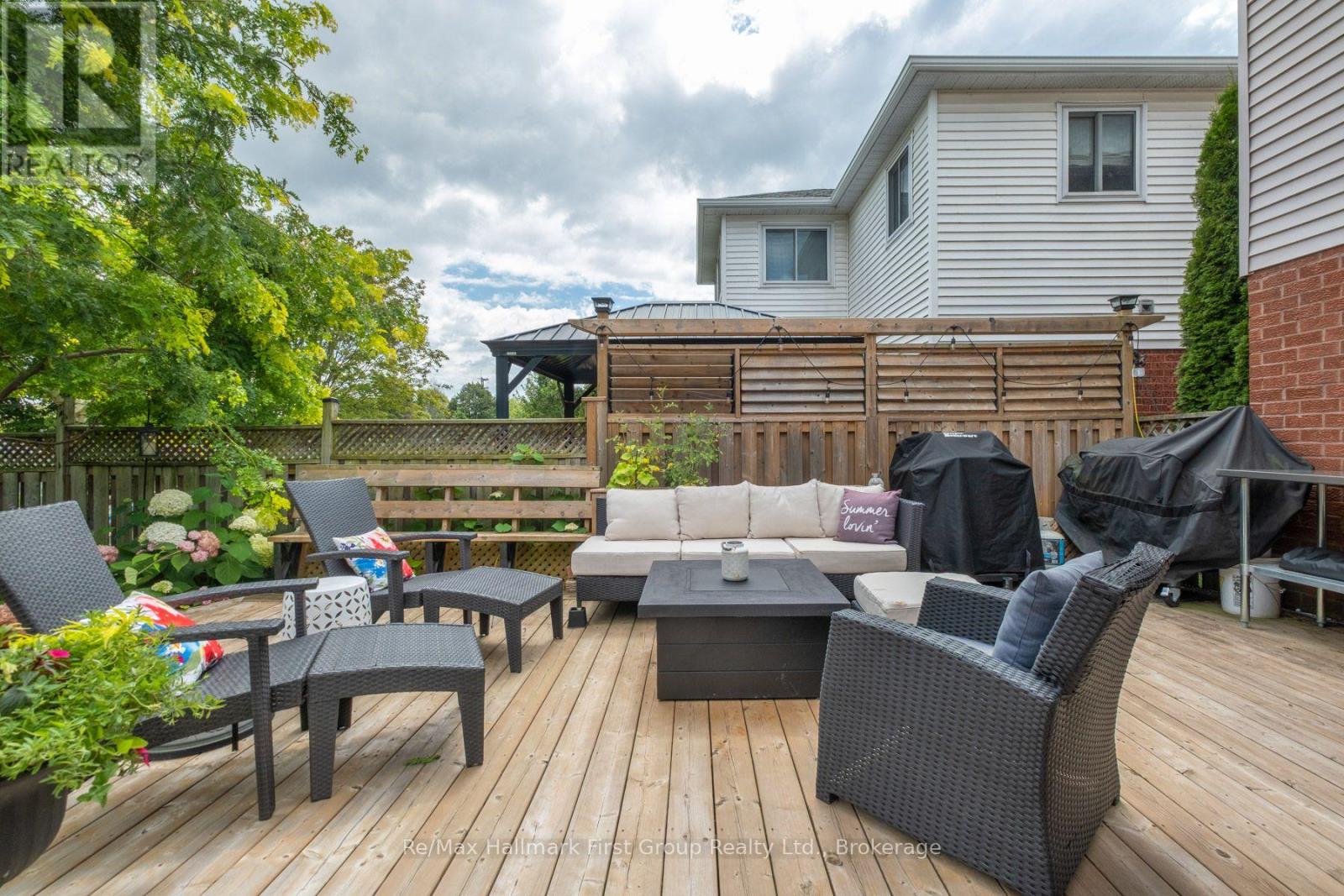 24 STRATHMANOR DRIVE - Image 3