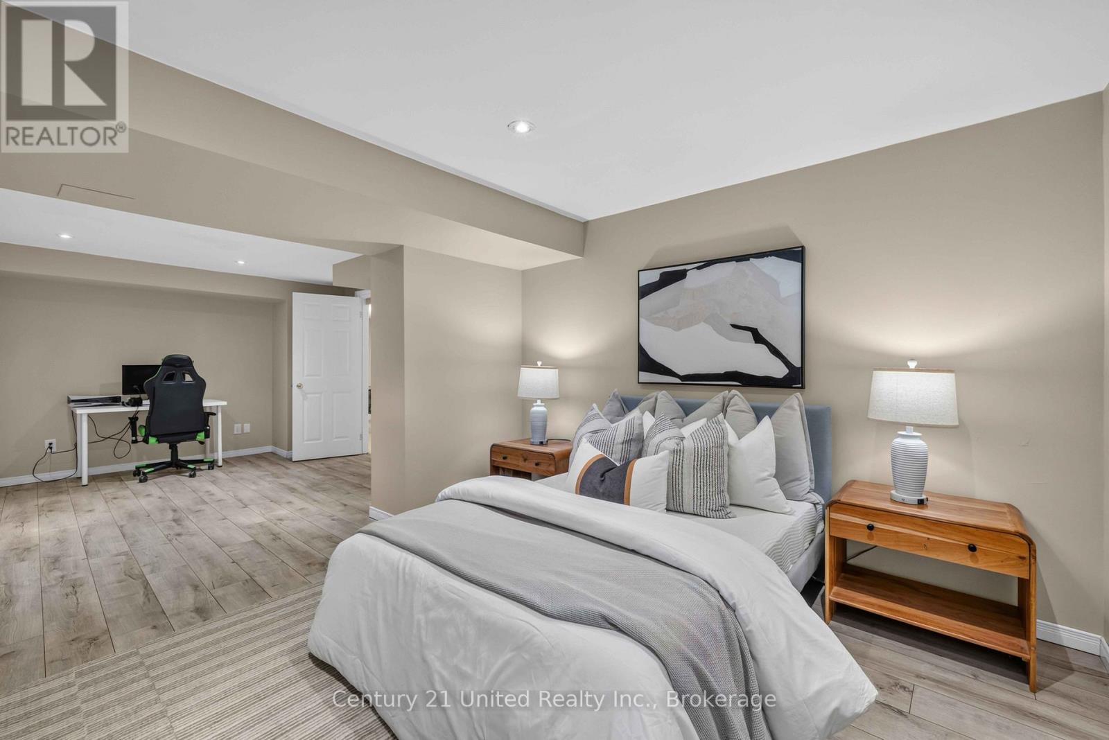 59 WAVERLY STREET - 32