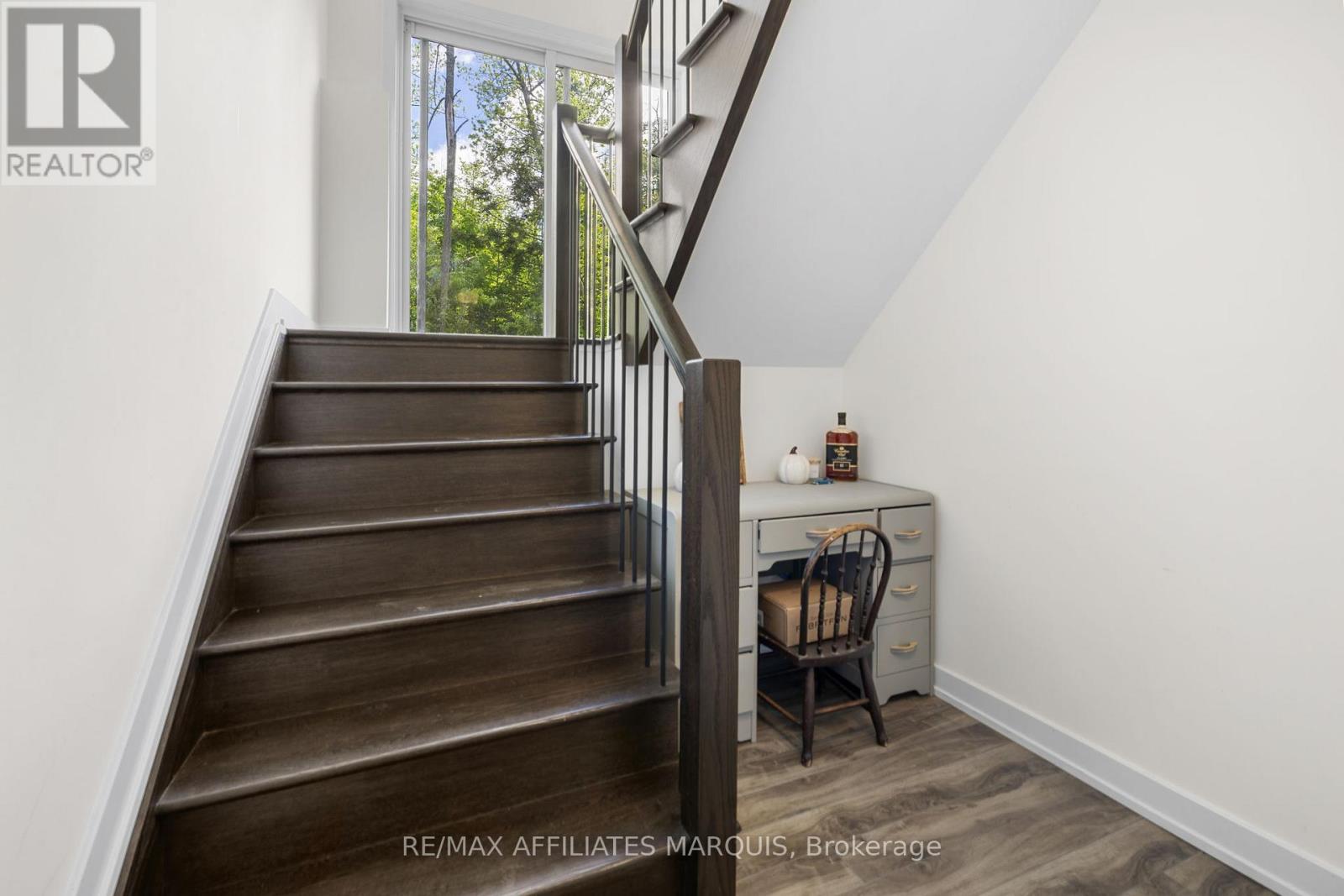 147 GOLF CLUB ROAD - 35