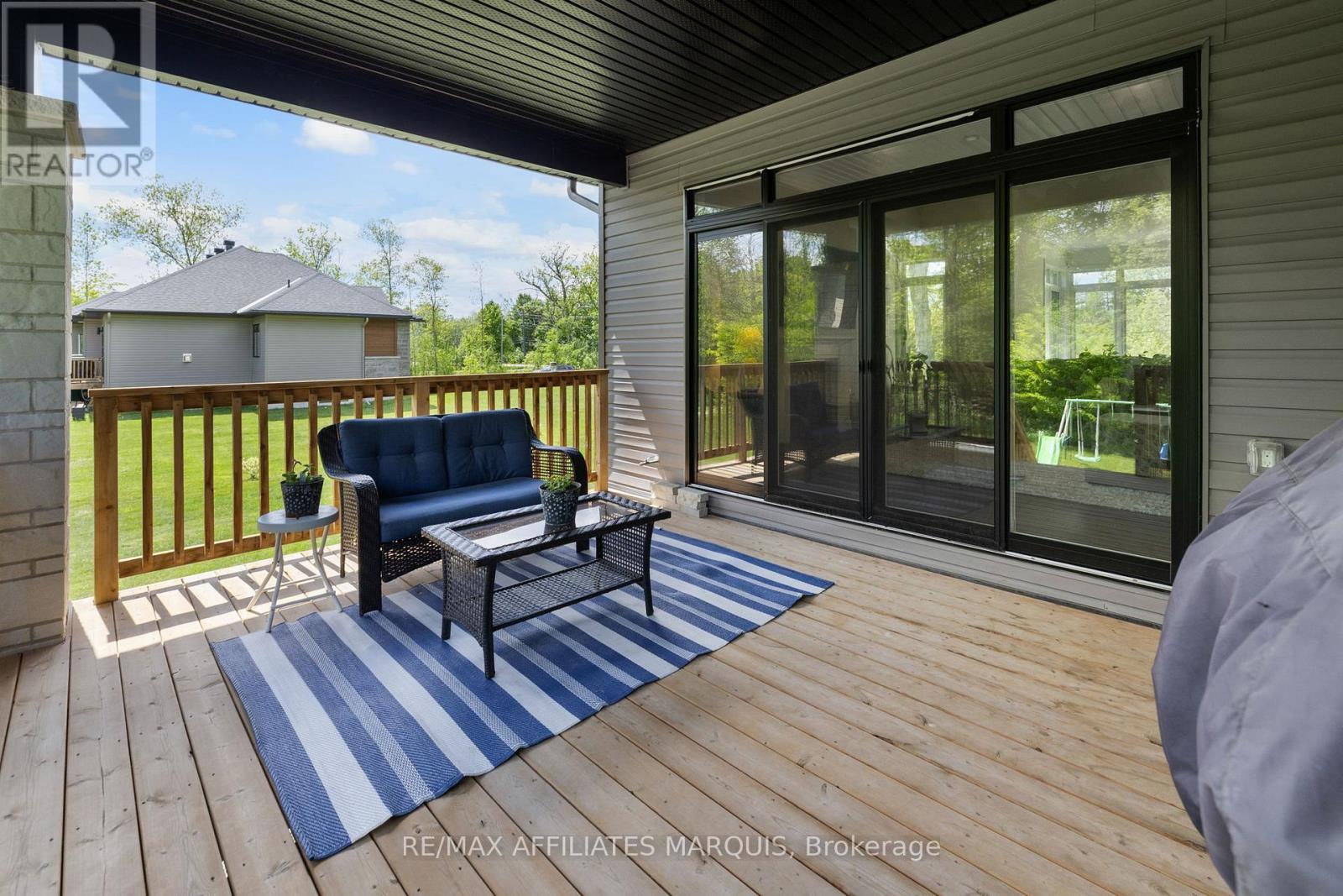 147 GOLF CLUB ROAD - 38