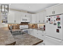 7 - 35 Green Arbour Way, Kawartha Lakes, ON K9V0E7 Photo 13