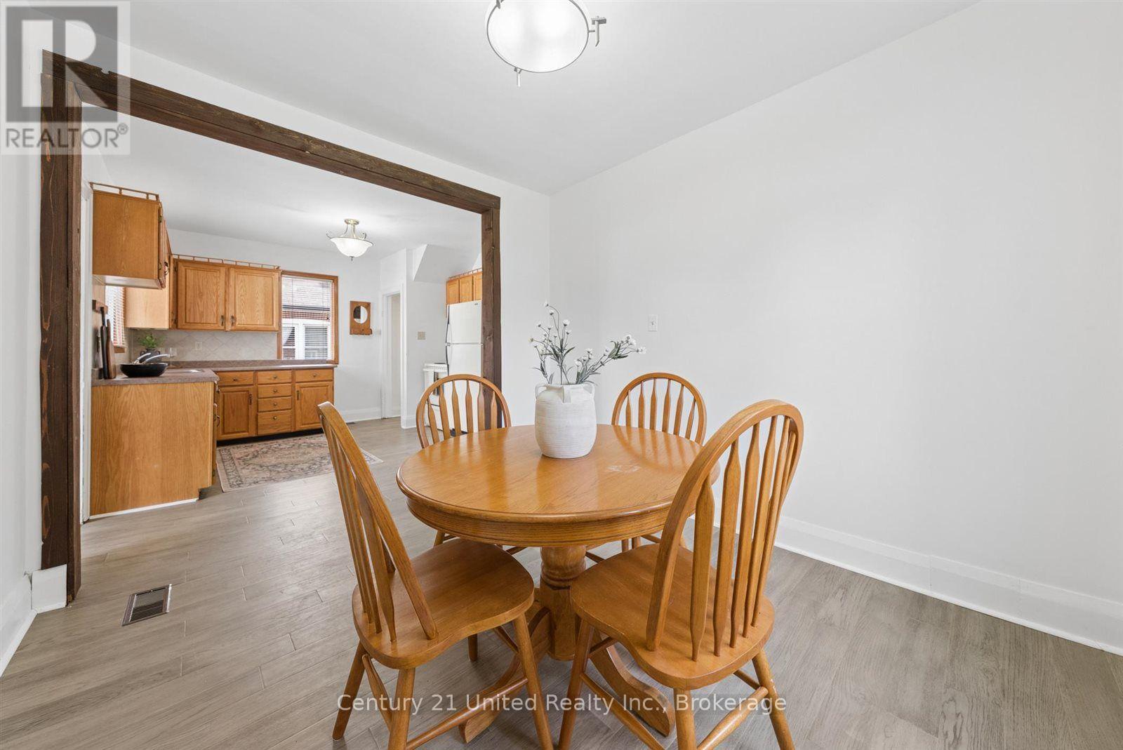 72 KENT STREET - Image 14