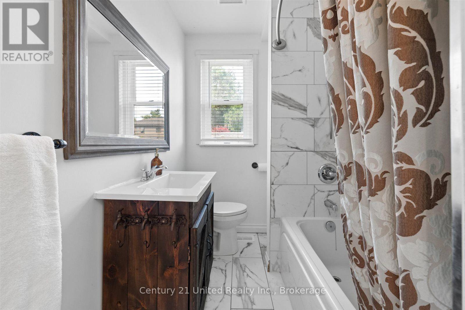 72 KENT STREET - Image 18