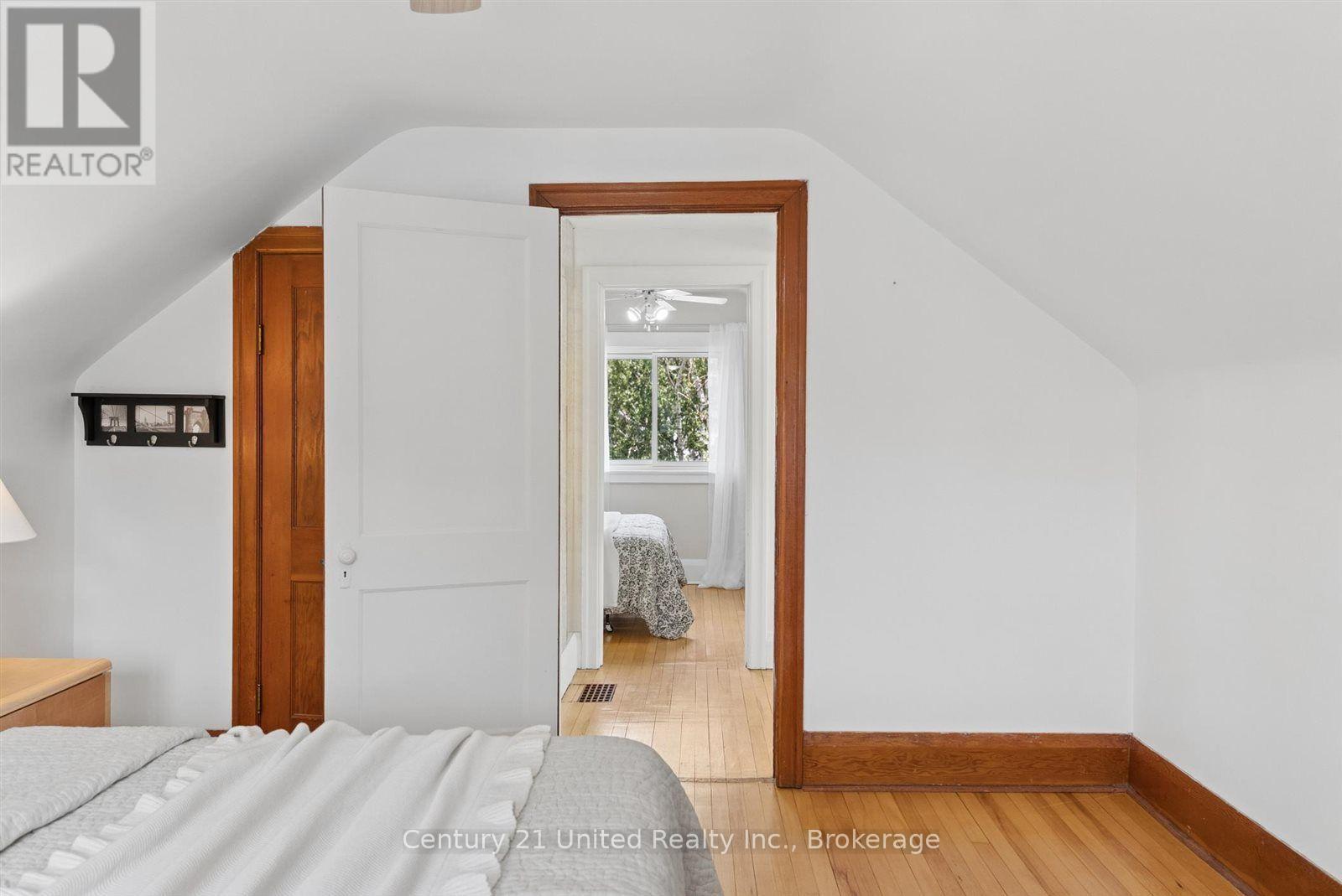 72 KENT STREET - Image 23