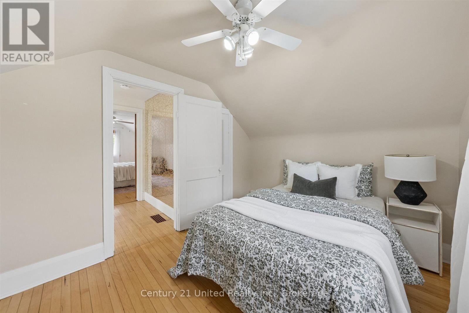 72 KENT STREET - Image 26