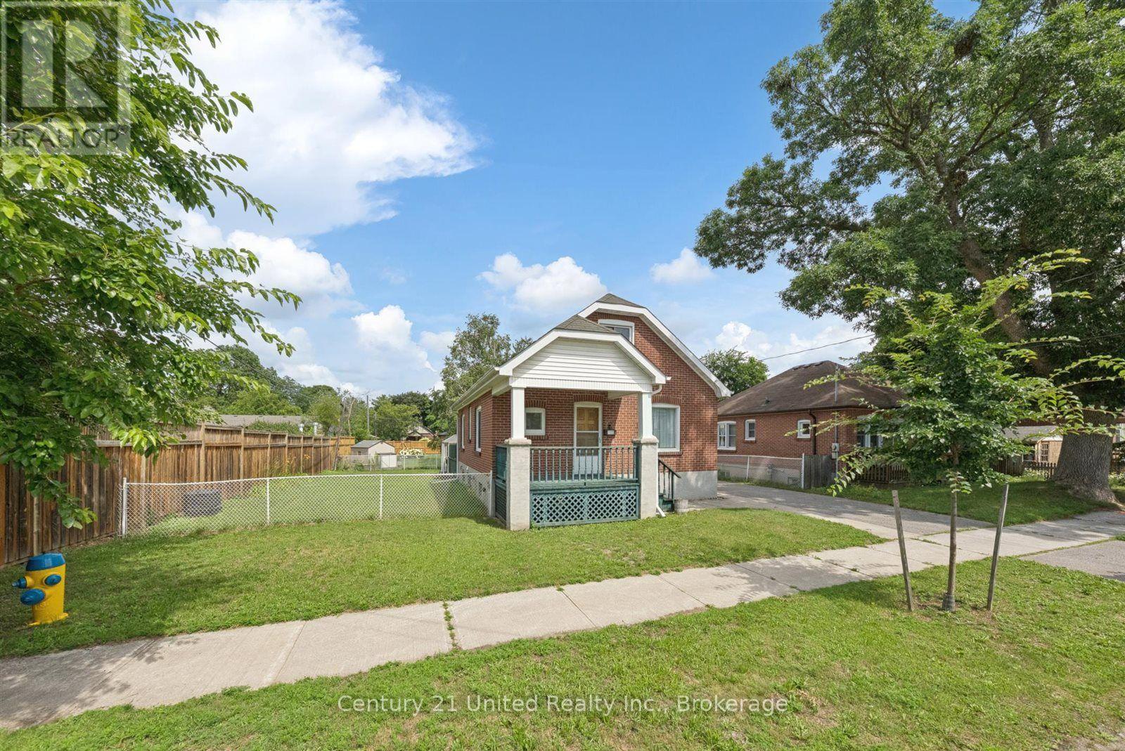 72 KENT STREET - 3