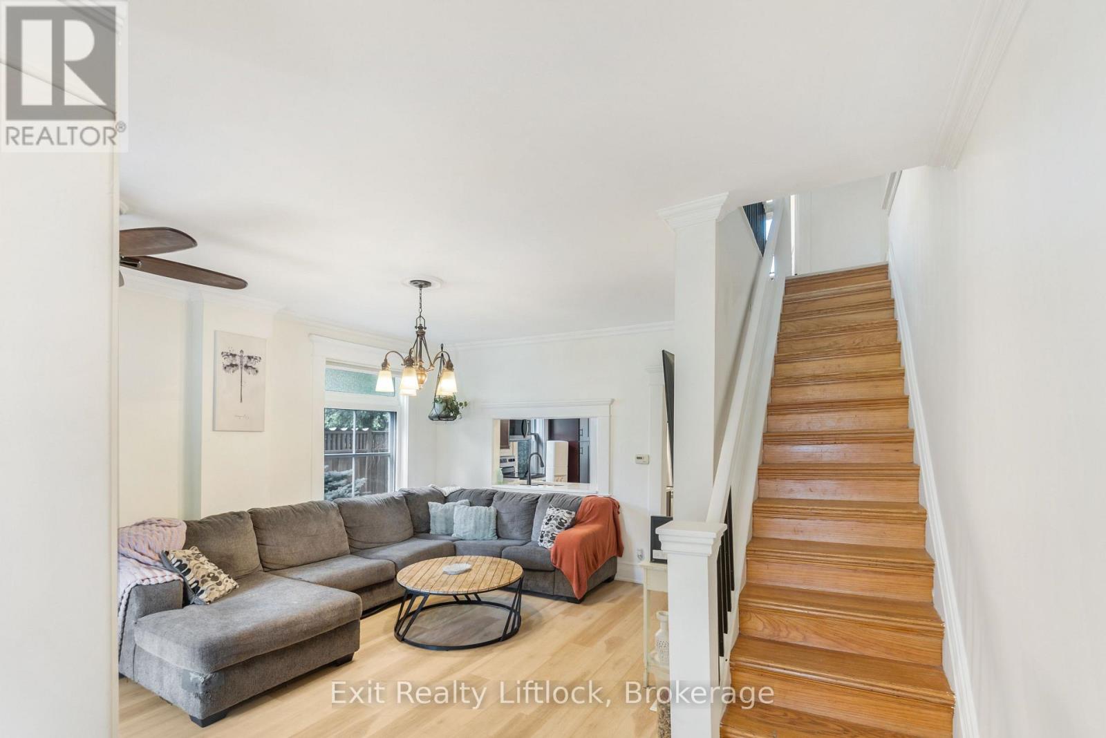 592 SHERBROOKE STREET - 2