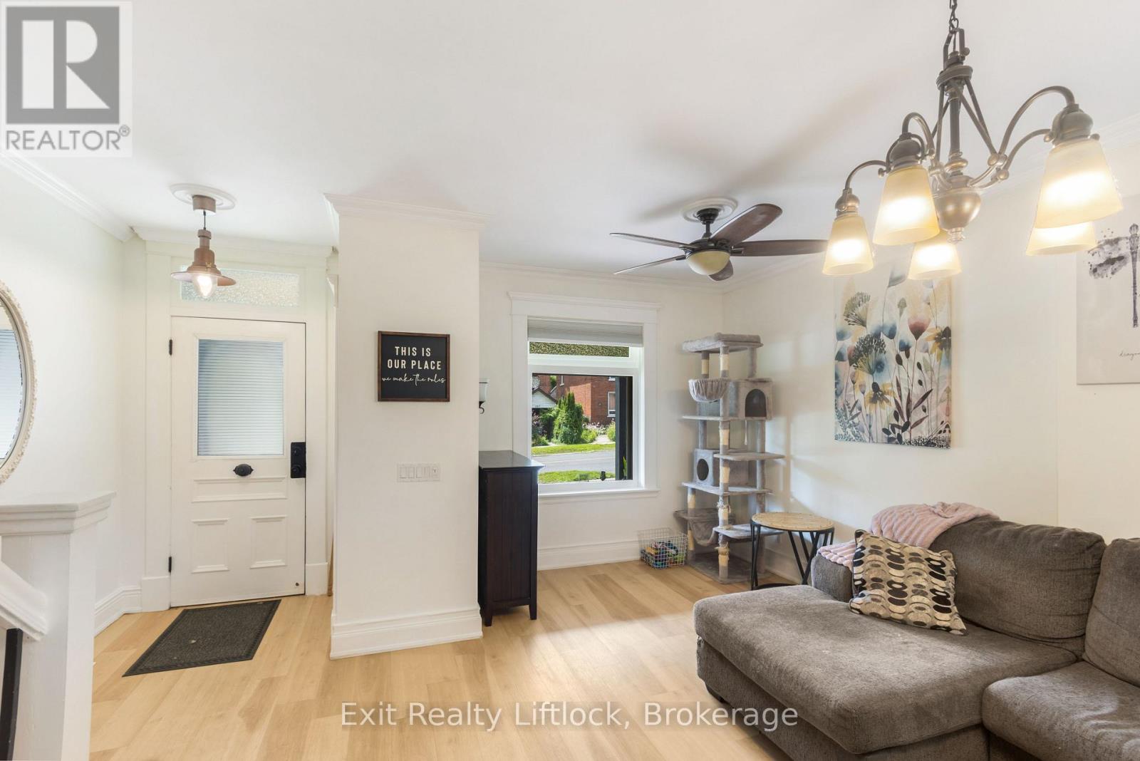 592 SHERBROOKE STREET - Image 3