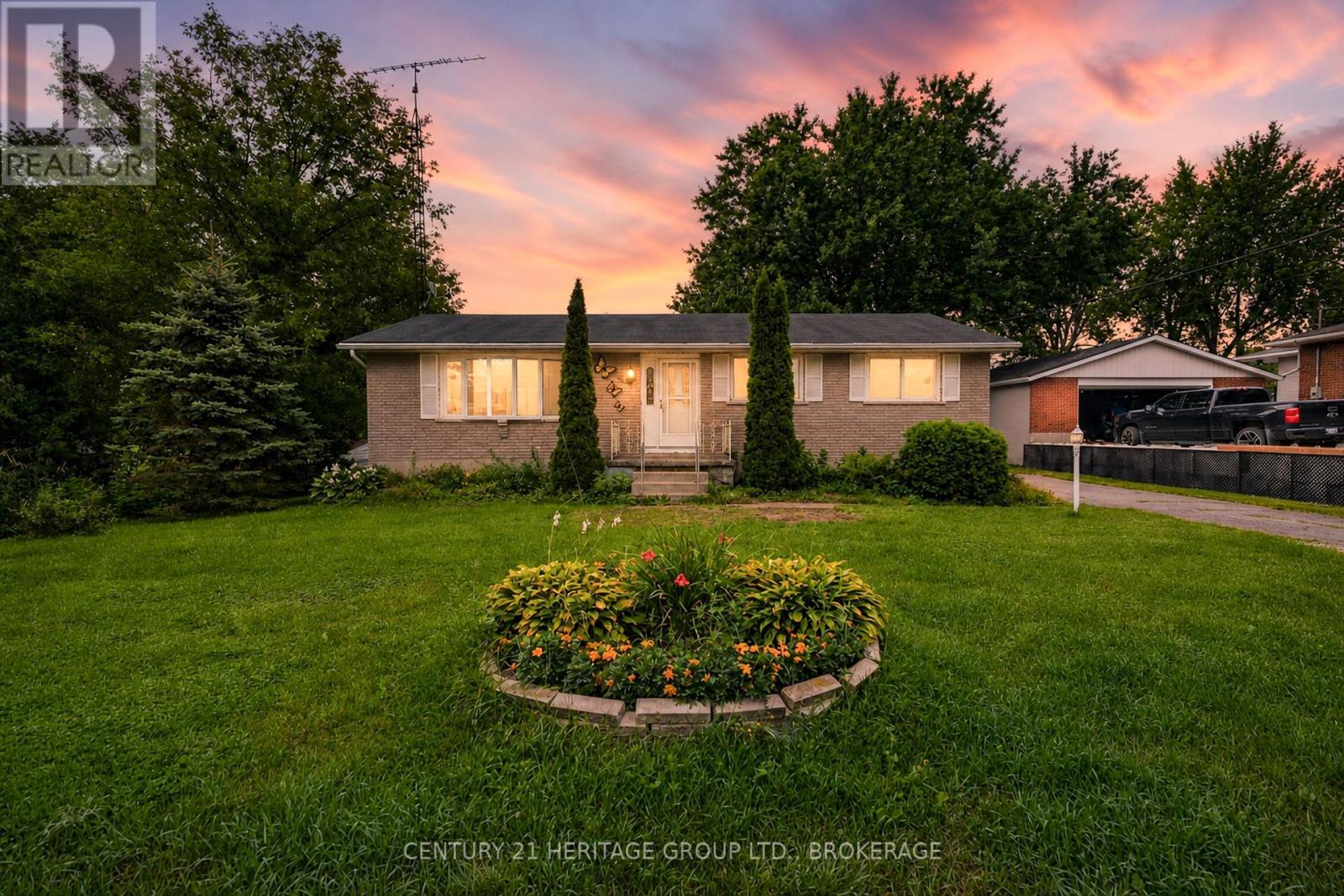 2496 LEEMAN ROAD - 1