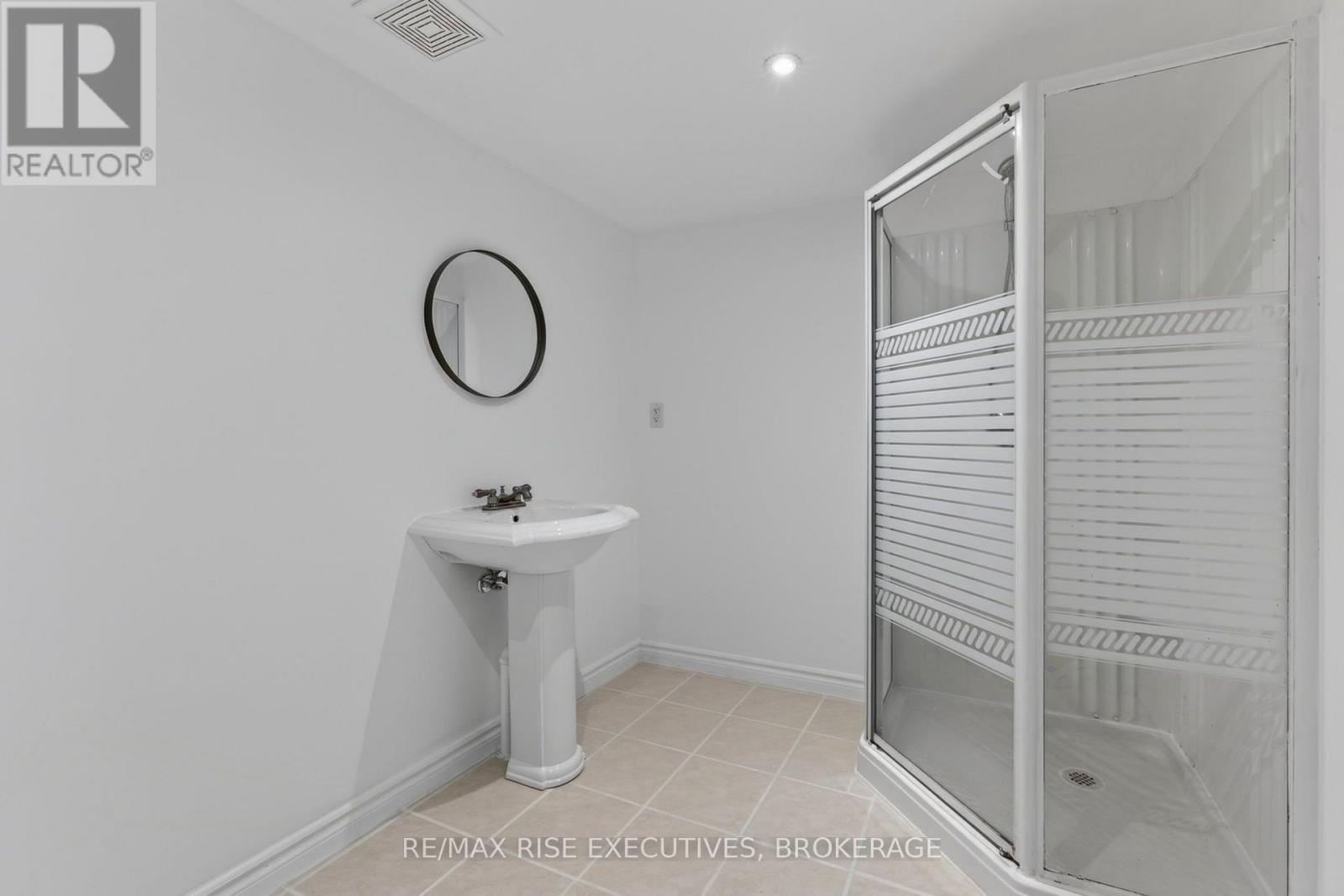 385 MELANIE AVENUE - Image 23