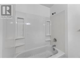 385 Melanie Avenue, Kingston, ON K7M8B2 Photo 13