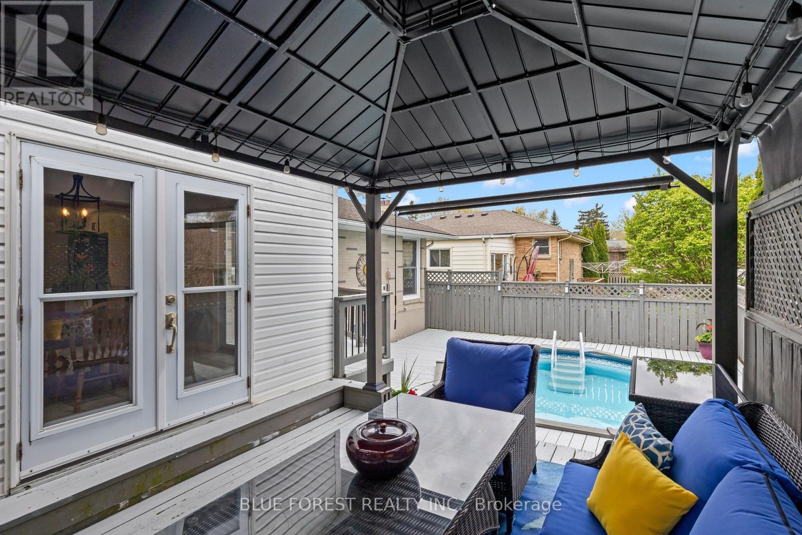 436 BASELINE ROAD E - Image 18