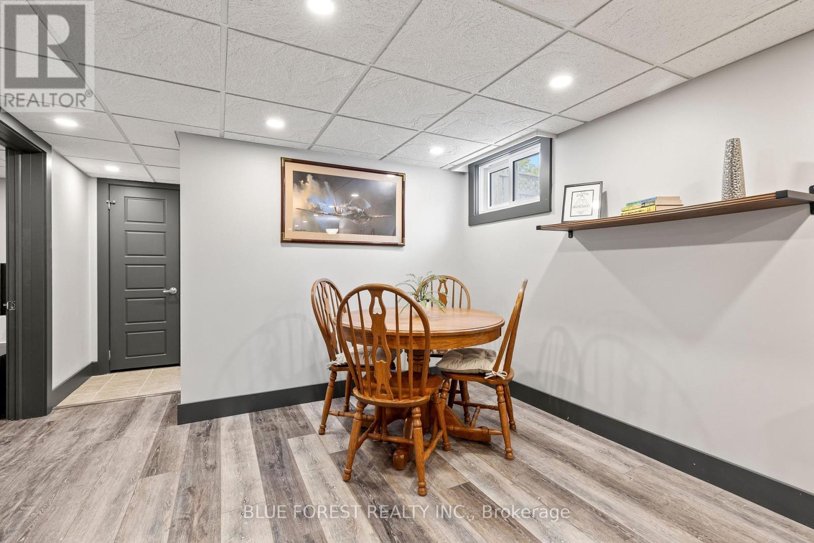 436 BASELINE ROAD E - Image 35