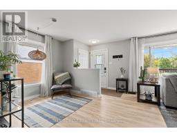 Family room - 436 Baseline Road E, London South, ON N6C2P6 Photo 8
