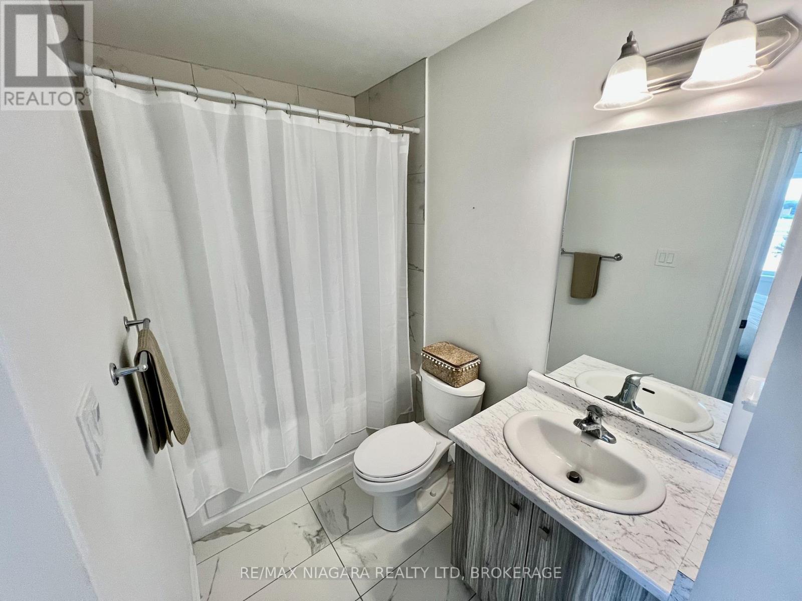 #48 96 DRYDEN LANE - 38