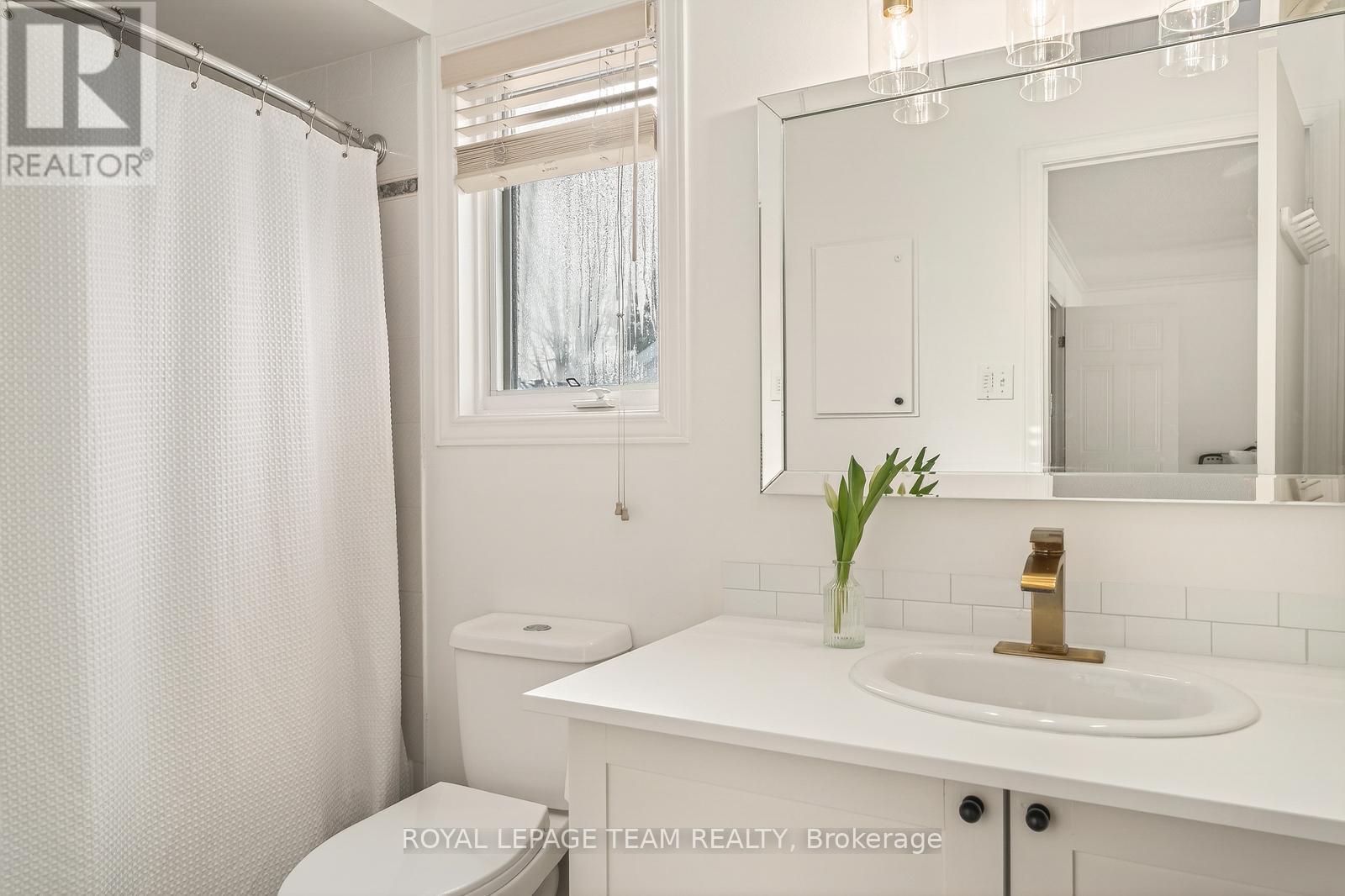3 Bed, 3 Bath House for Sale in Ottawa – 77 ARMAGH WAY, Ottawa – MLS# X13633018 - Image 21