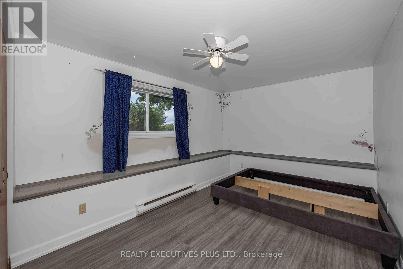 366 CHARRON STREET - Image 20