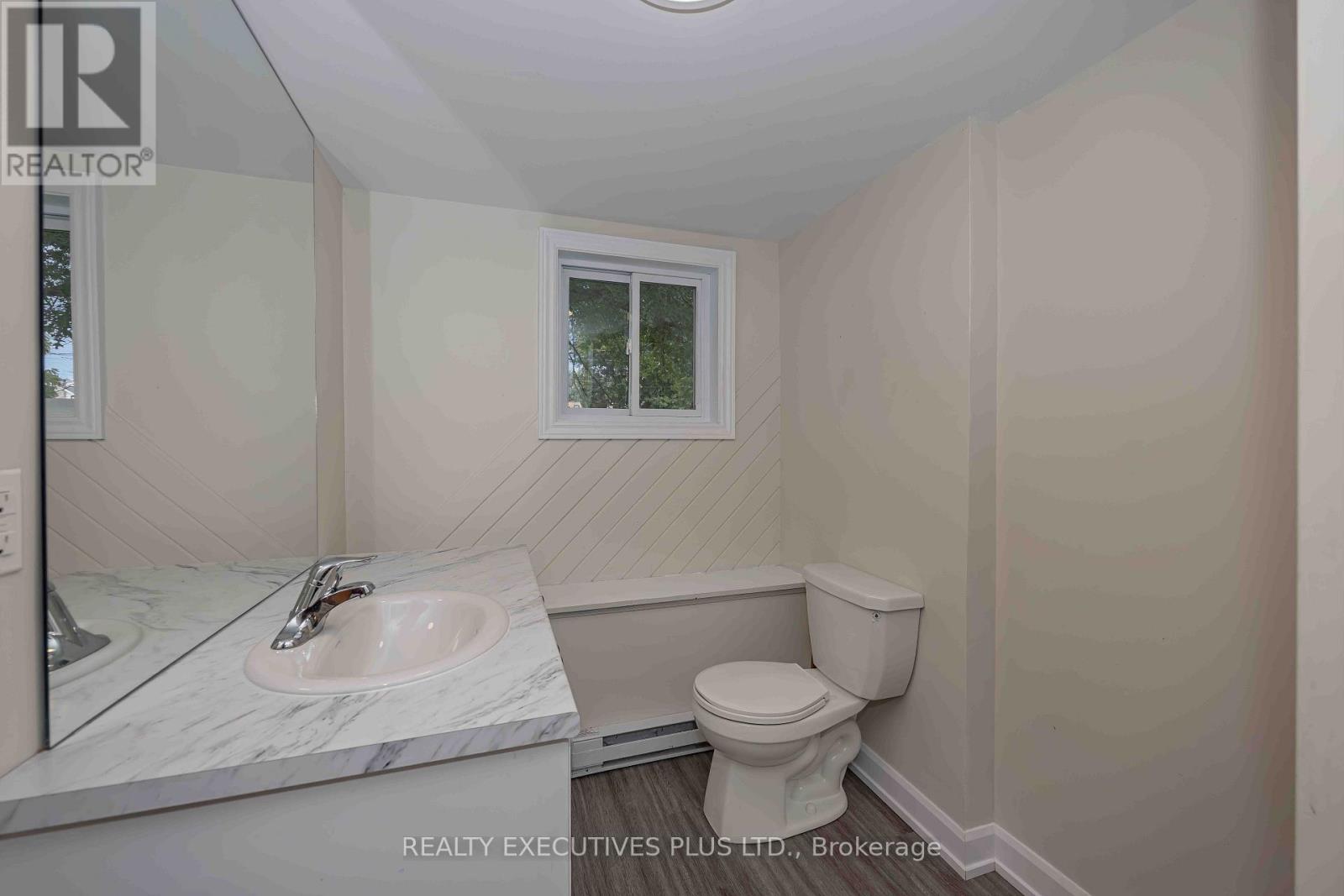 366 CHARRON STREET - Image 21
