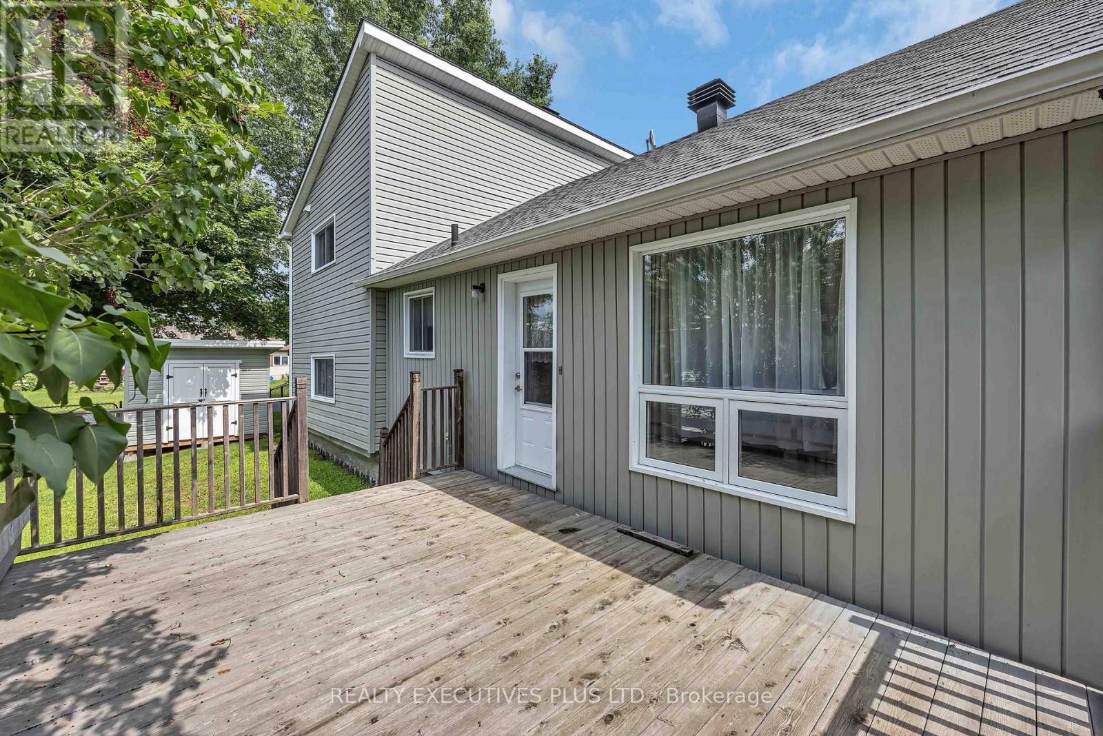 366 CHARRON STREET - Image 29